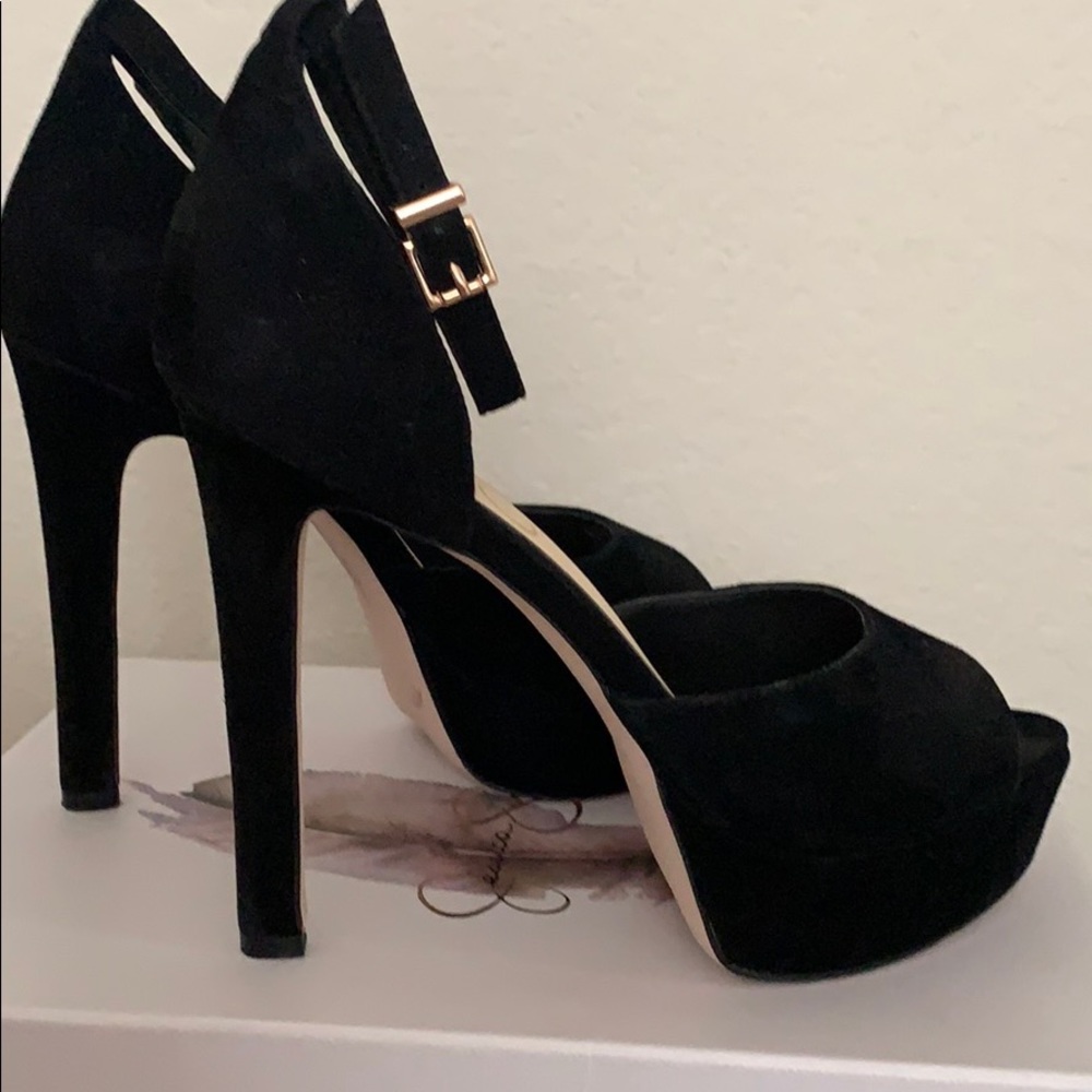 Jessica Simpson heels